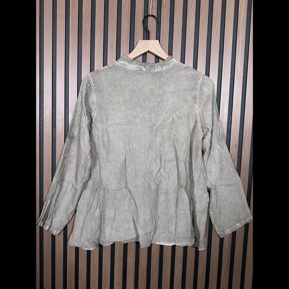 Monroe & Main Blouse Small Womens Beige Long Sleeve 100% Viscose Lightweight - Picture 2 of 6